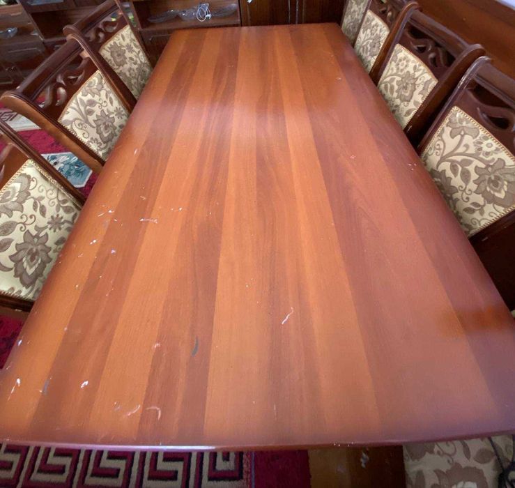 Продается стол    .