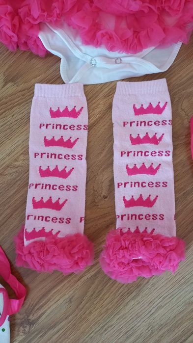 Кокетен комплект с  боди за 1 годинка