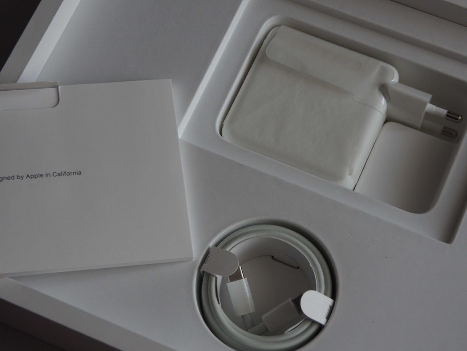 Apple Macbook Pro 13 M1 16GB 1TB Custom