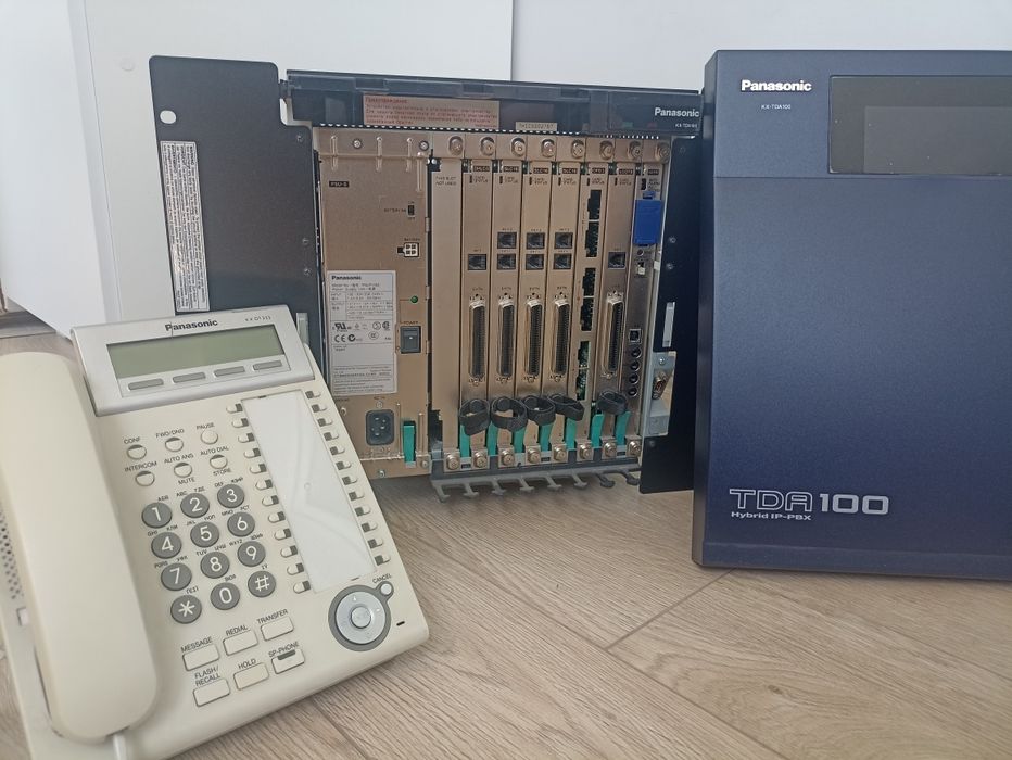 Мини АТС Panasonic KX-TDA100