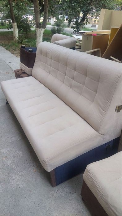 Kreslolar bor, yumshoq