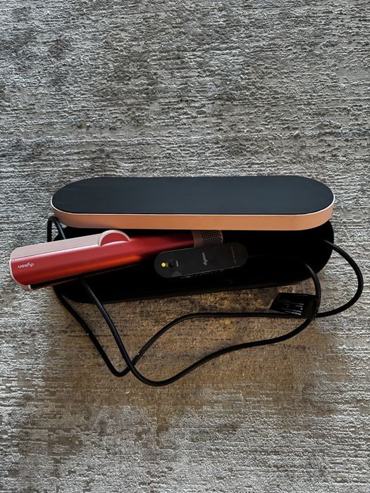 Dyson Airstrait HT01