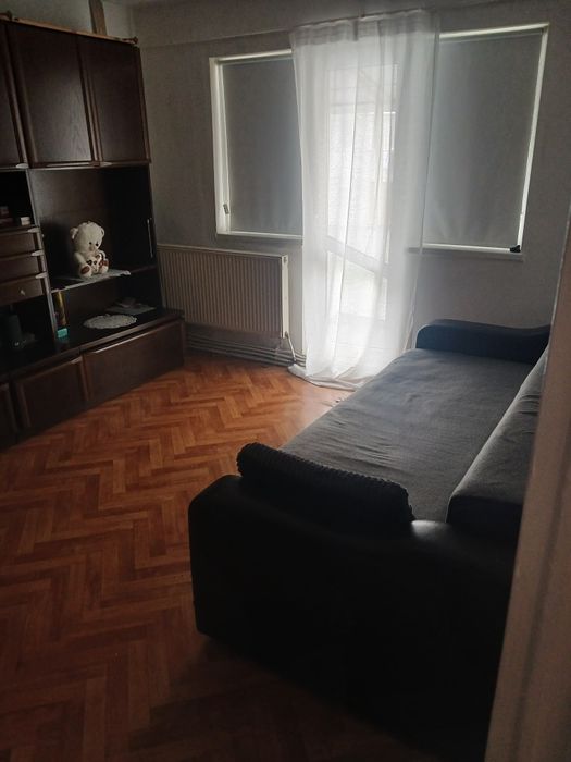 Apartament 2 camere semidecomandat