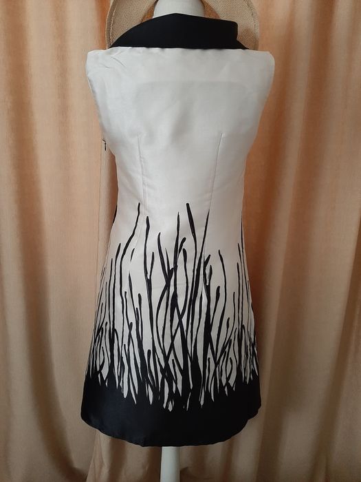 Rochie cocktail alb cu negru