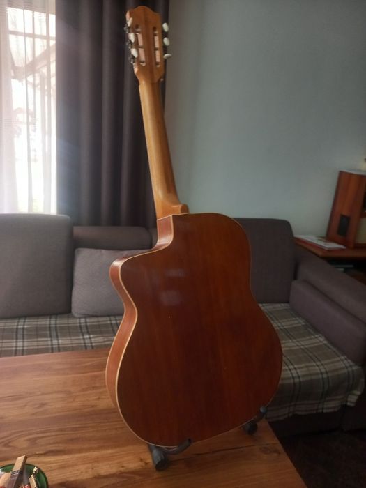 Cremona, болгарская классическая гитара