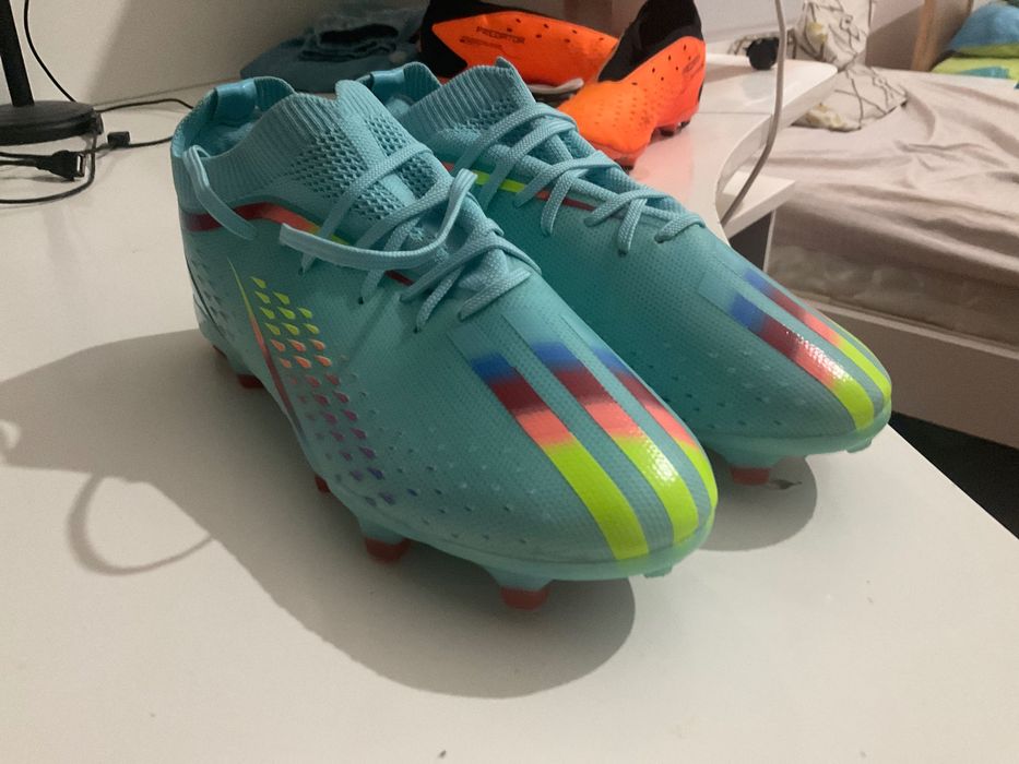 Бутсы, хорошие.  Адидас