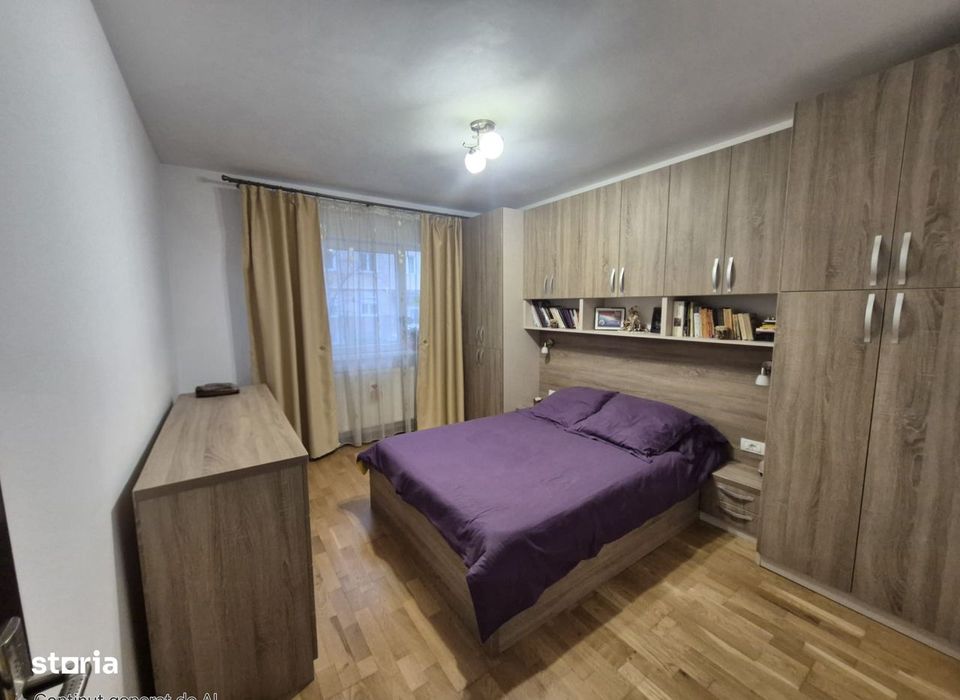 Apartament 2 camere Central, Piața Mica, parter înalt ,decomandat