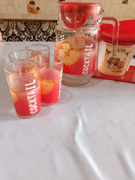 Графин, 4 стакана и под специи все вместе за 2000 тг