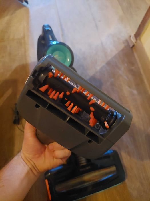 Прахосмукачка със магнитно зареждане