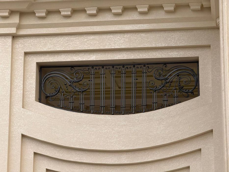 Решетка ограждения из металла