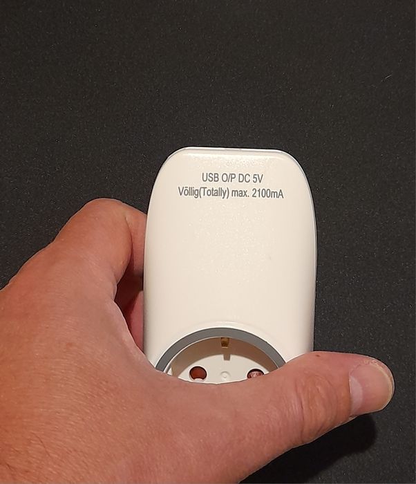 Adaptor tip încărcător cu 2 USB 5V, 2100 mA