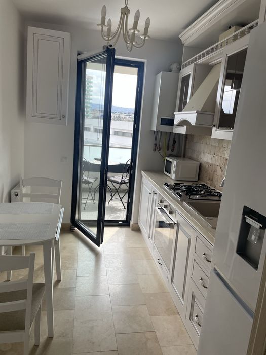 Inchiriez apartament 1 camera park lake iulius mall