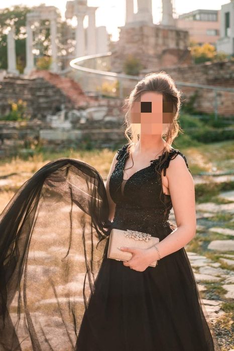 Бална черна рокля