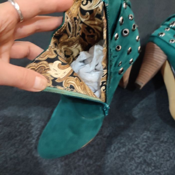 Сапожки  замшевые