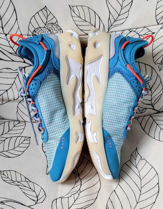 Обувки Nike React Live