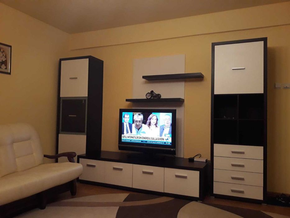 Inchiriez apartament cu 2 camere