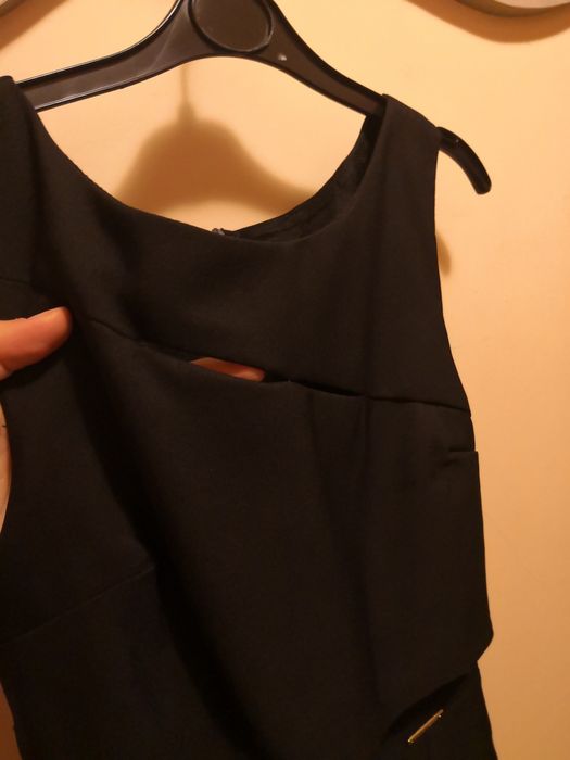 Черна рокля