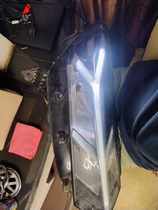 Far dreapta Logan, Sandero III