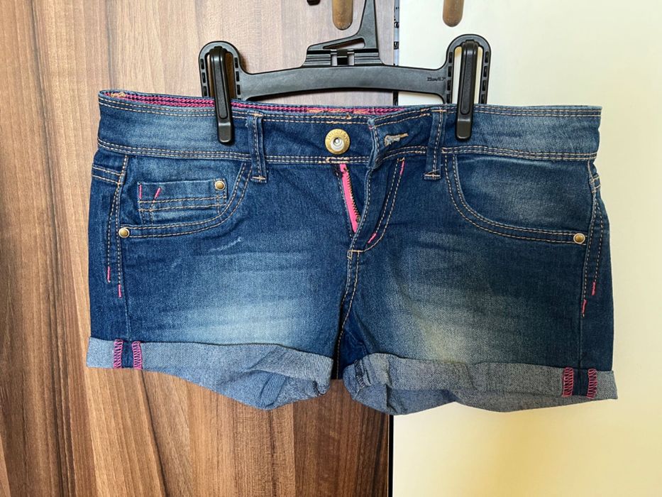 Лот къси панталони