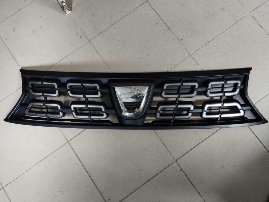 Grila bara fata Dacia Duster 2 (2018 - 2024)
