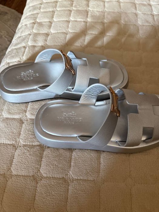 Шлепки, сверху эко кожа, подошва кожаная