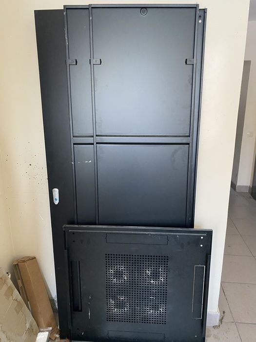 Шкаф серверный для офиса