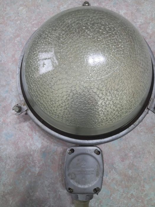 Светильник потолочный