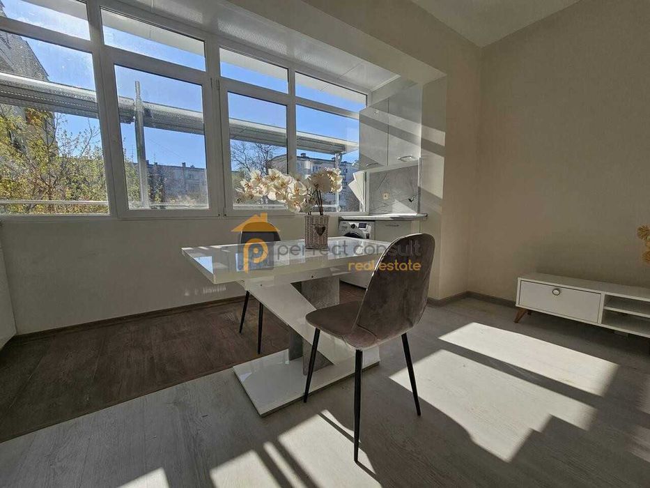 Продава се Двустаен апартамент в Пловдив, Христо Смирненски - 43 кв.м за 1954 €/кв.м - Снимка #6