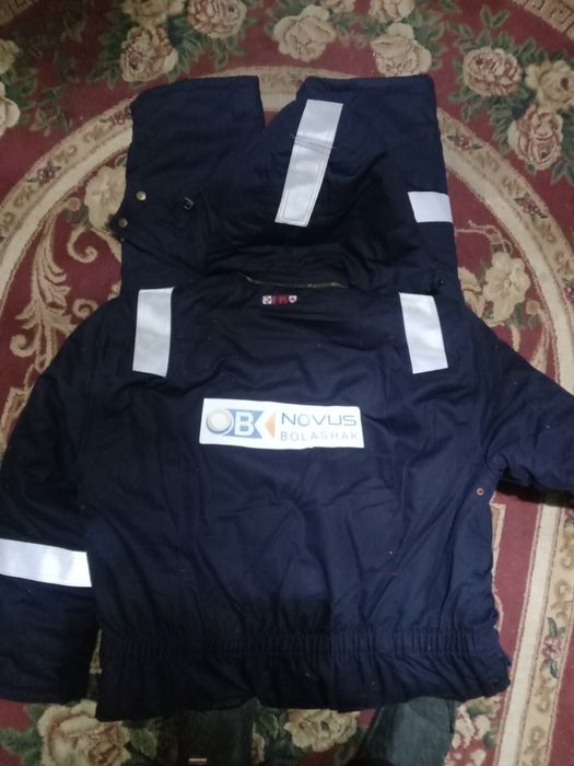 Комбинезон зимний L 50 размер.