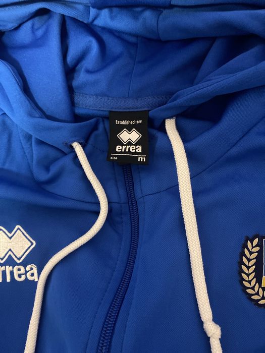 Официални дрехи на Левски