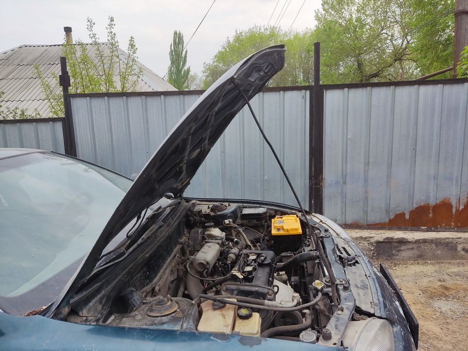 Капот Hyundai Avante 1997 год