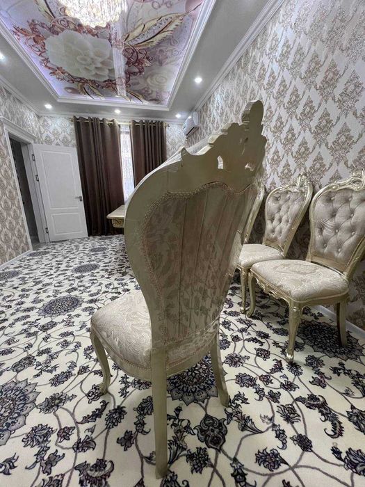 Mehmoxana uchun 12 kishilik mebel