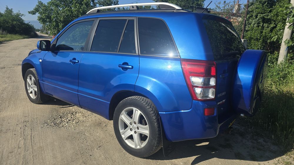 Suzuki grand vitara 2.0i 2009 на части