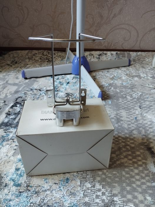 Настенная подставка