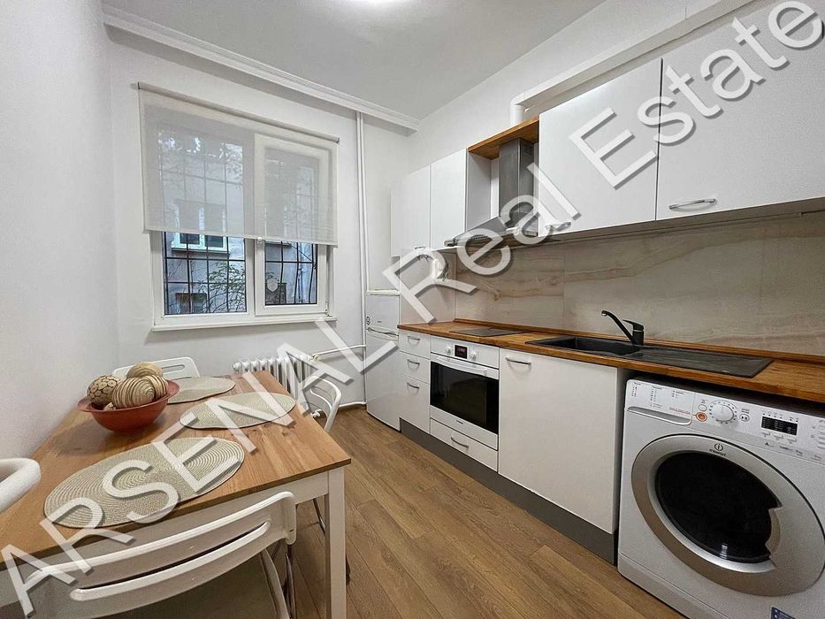 Дава се под наем Тристаен апартамент в София, Център - 80 кв.м за 550 € - Снимка #3