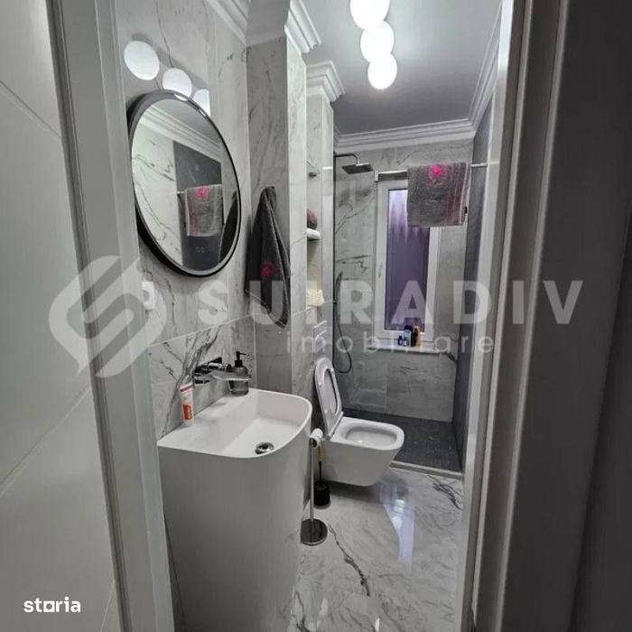 Casa tip duplex, moderna, terasa, curte de 180 mp-zona Muzeul Apei