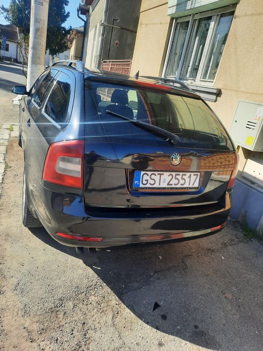 Vând skoda Octavia premia