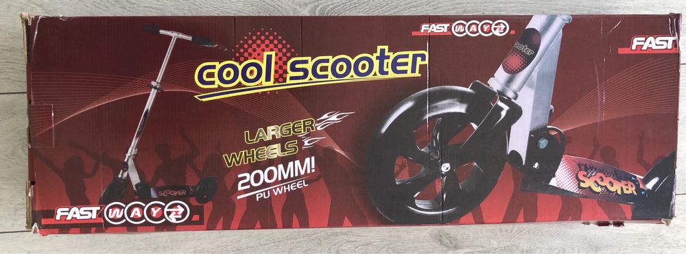 Trotineta, produsul este nou, sigilat,Prețul FIX