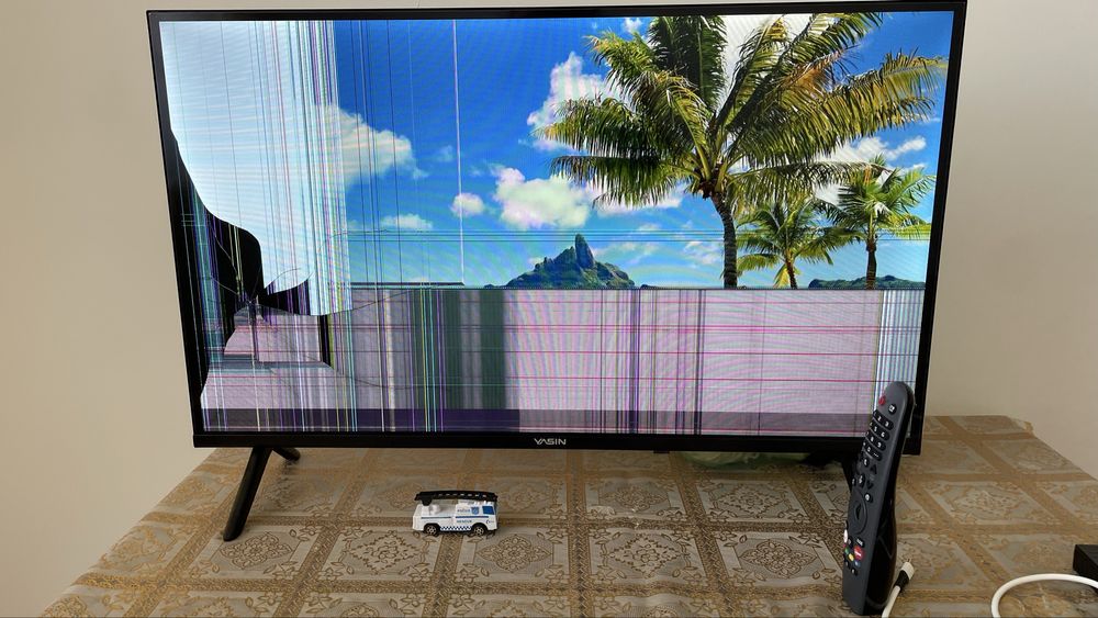 Телевизор Yasin Смарт Тв