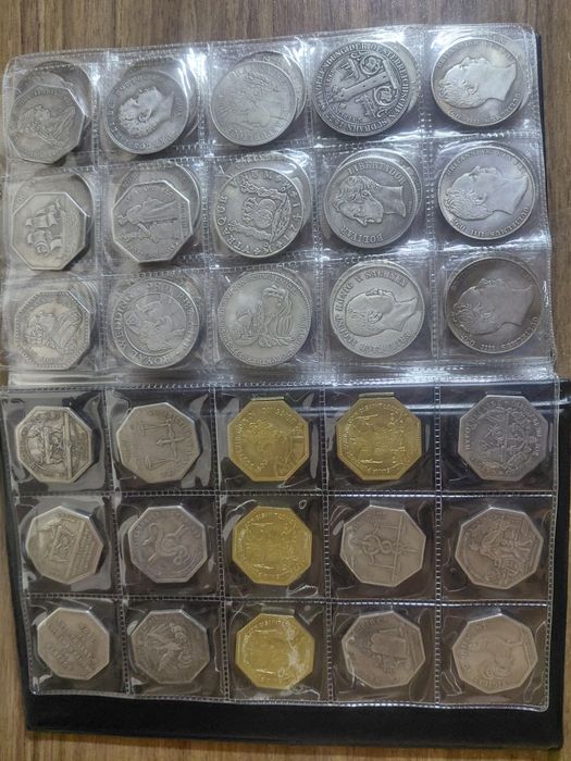 Продам коллекционные монеты