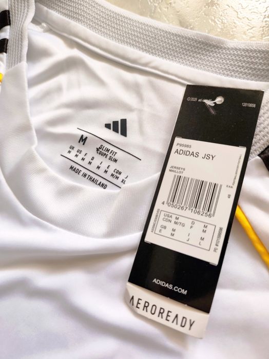 Tricou fotbal Real Madrid 2025/2026 mărimea L