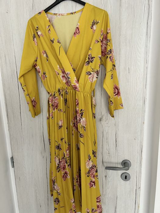 Rochie noua fara eticheta