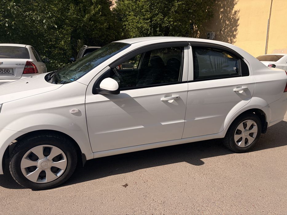 Продается Nexia 3