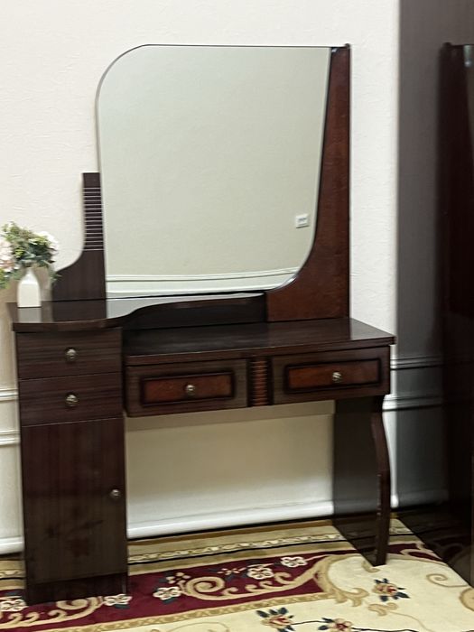 Спальная мебель..