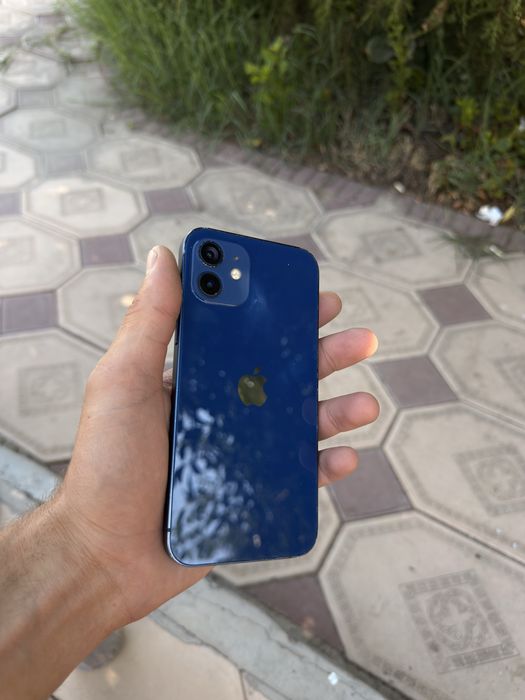 Iphone 12 в отличном состоянии