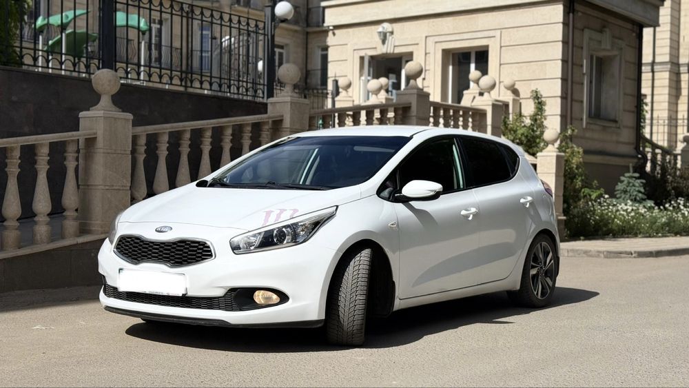 Машина kia ceed продажа