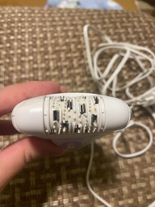 Эпилятор в хорошем состоянии.