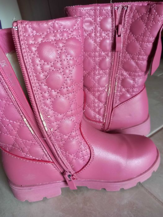 Ботушки- различни размери (21, 25, 26, 30 и 32)