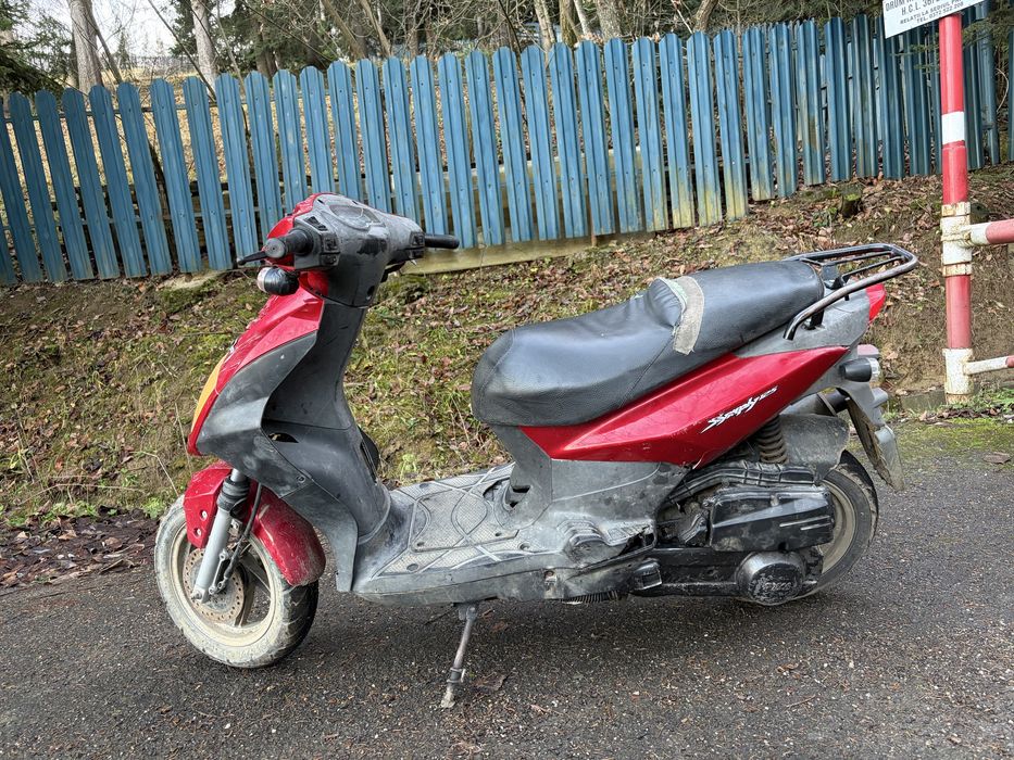 Vand scuter SYM 125 cc