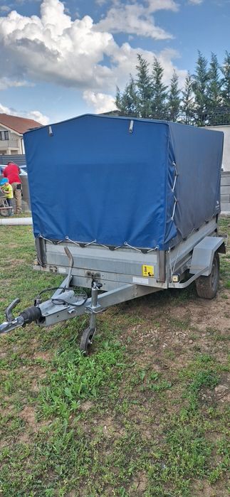 Vand remorca cu frână de mana si inertie